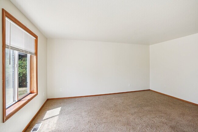 Building Photo - 2118 Baines Blvd