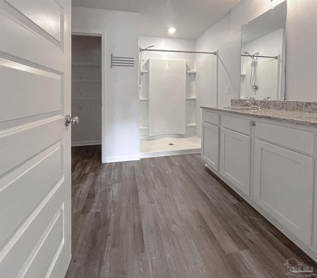 Building Photo - 4006 Whitetail Ln