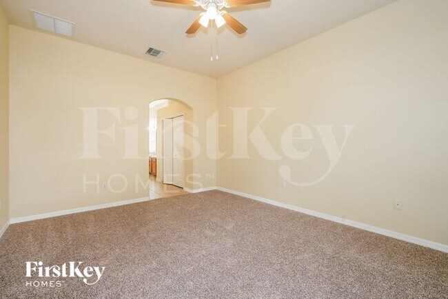 Building Photo - 4693 Huron Bay Cir