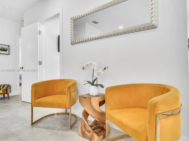 Building Photo - 5517 NW 1st Pl