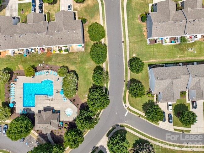 Building Photo - 10350 Stineway Ct