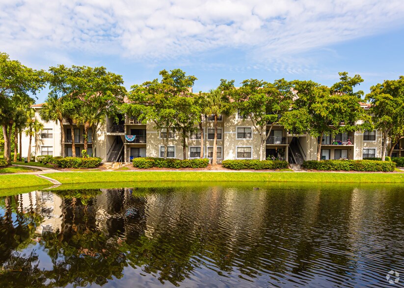 Building Photo - Ashley Lake Park Apartments