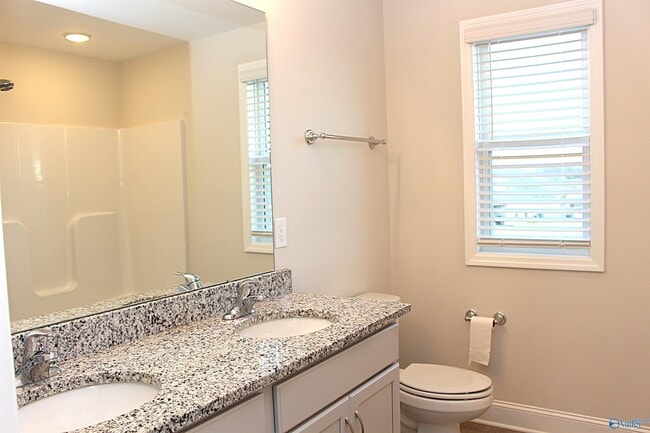 Building Photo - 114 Bella May Ln