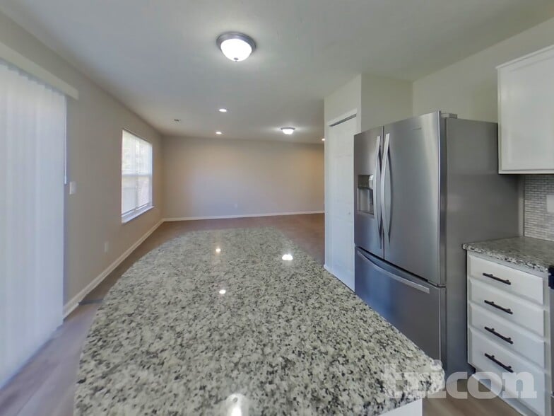 Building Photo - 11268 Lucky Dan Dr