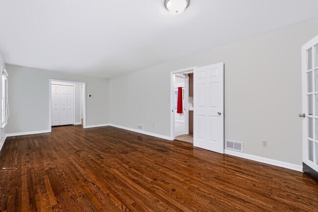 Building Photo - 1380 Ivywood Dr