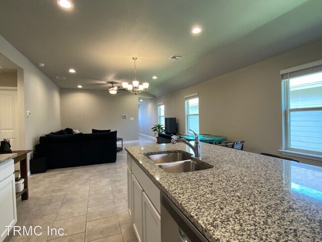 Building Photo - 3 br, 2 bath House - 7621 HERD RIDER LN.