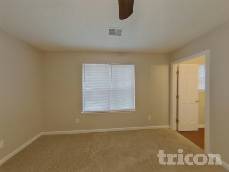 Building Photo - 3 Sonny Ct