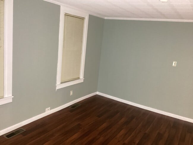 Building Photo - 224 W North St