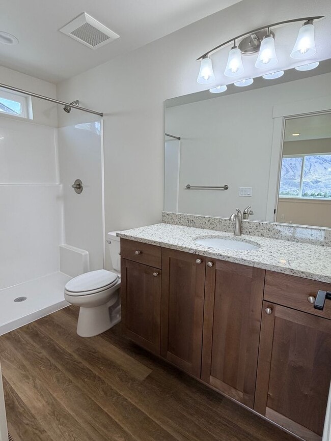 Building Photo - BRAND NEW construction! 3 beds, 2 baths, double garage, deck with VIEWS and more!