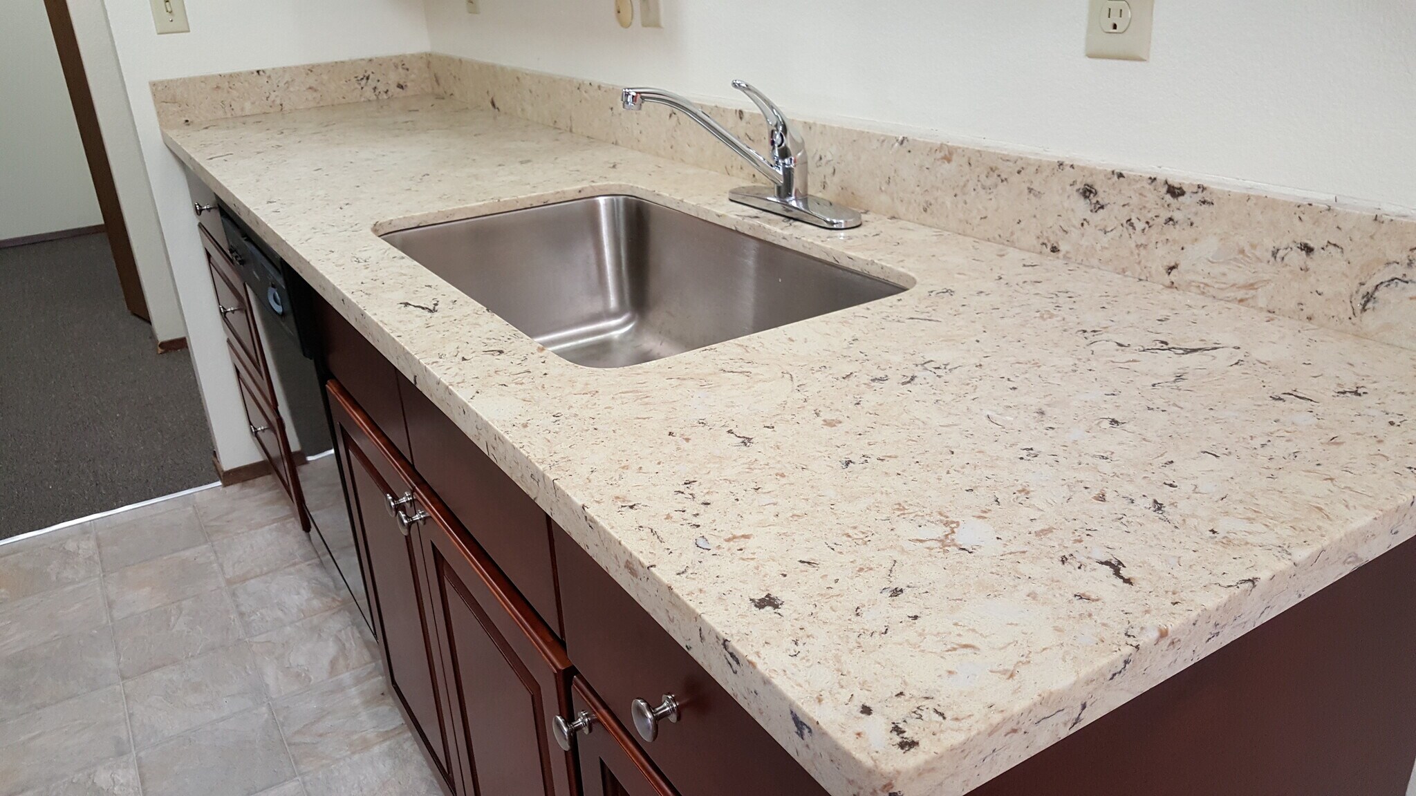 Rosetype Quartz Counter - 12044 15th Ave NE