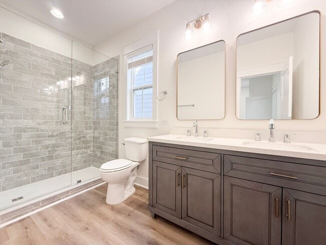 Building Photo - Fuller Style - Spacious 3-Bedroom Townhome with Pool and Pickleball Court