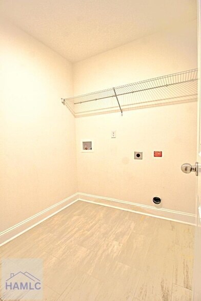 Building Photo - 432 Fairview Cir