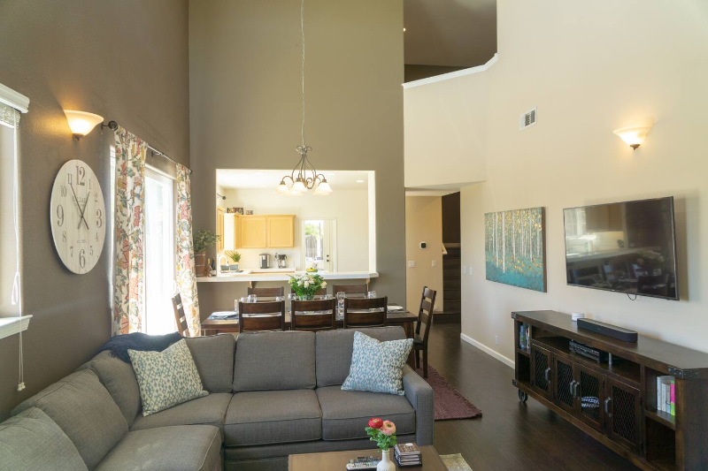 Building Photo - 859 Sycamore Canyon Rd