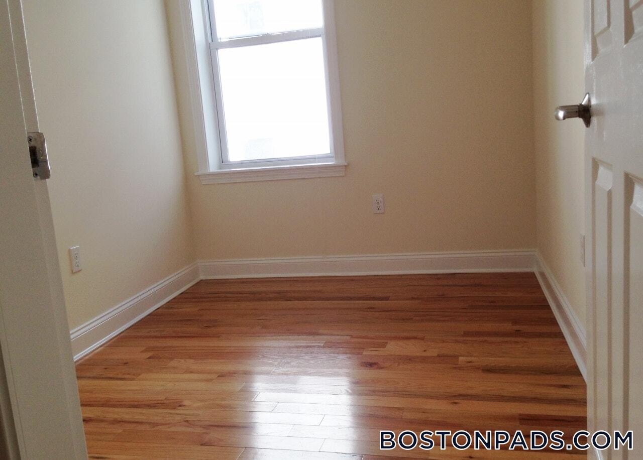 Building Photo - 3 Chauncy St