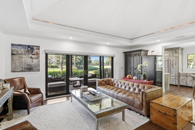 Building Photo - 2835 Polo Island Dr