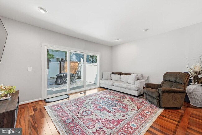 Building Photo - 47656 Pennrun Way