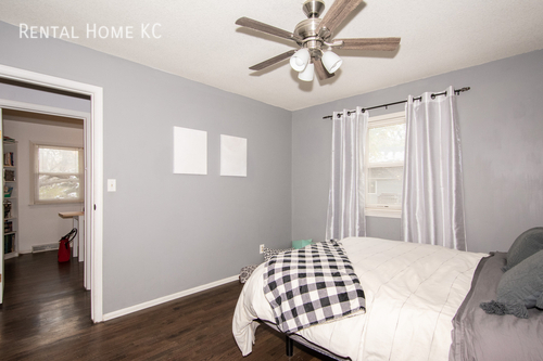 Building Photo - 4828 Bond-