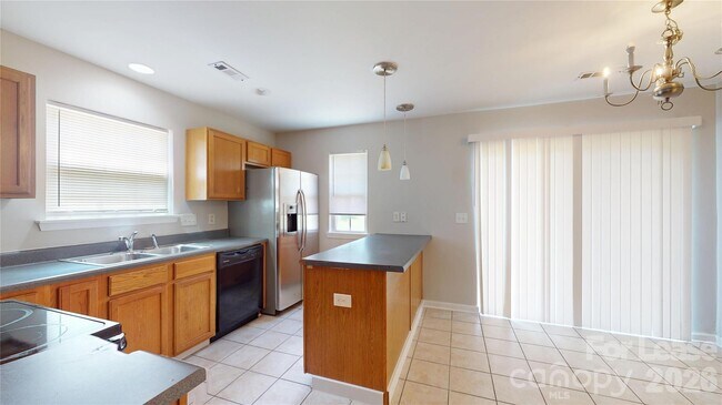 Building Photo - 10131 Ballyclare Ct
