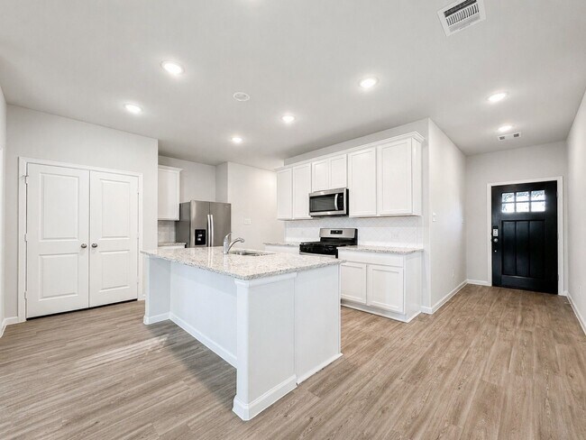 Building Photo - 52 Valiant Ridge Trail