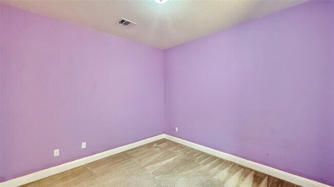 Building Photo - 4400 Trinity Woods St