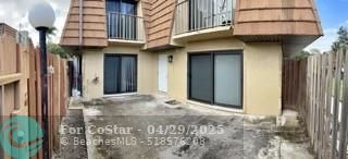 Building Photo - 1440 N Lawnwood Cir