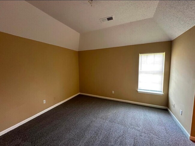 Building Photo - 7667 Baysweet Dr