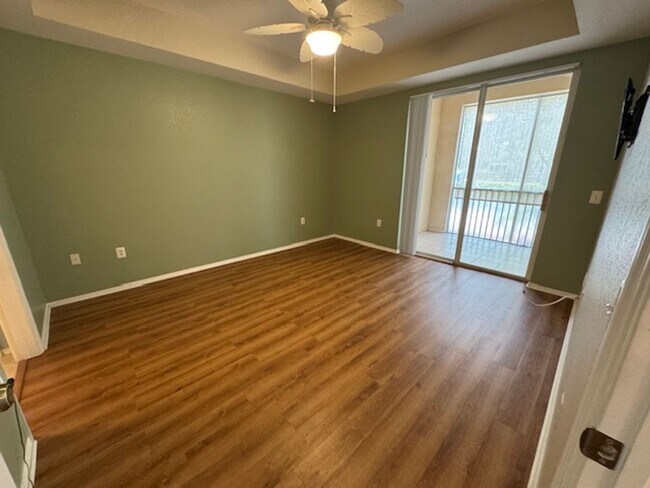 Building Photo - 2 bedroom 2 bathroom Condo In Enclave at C...