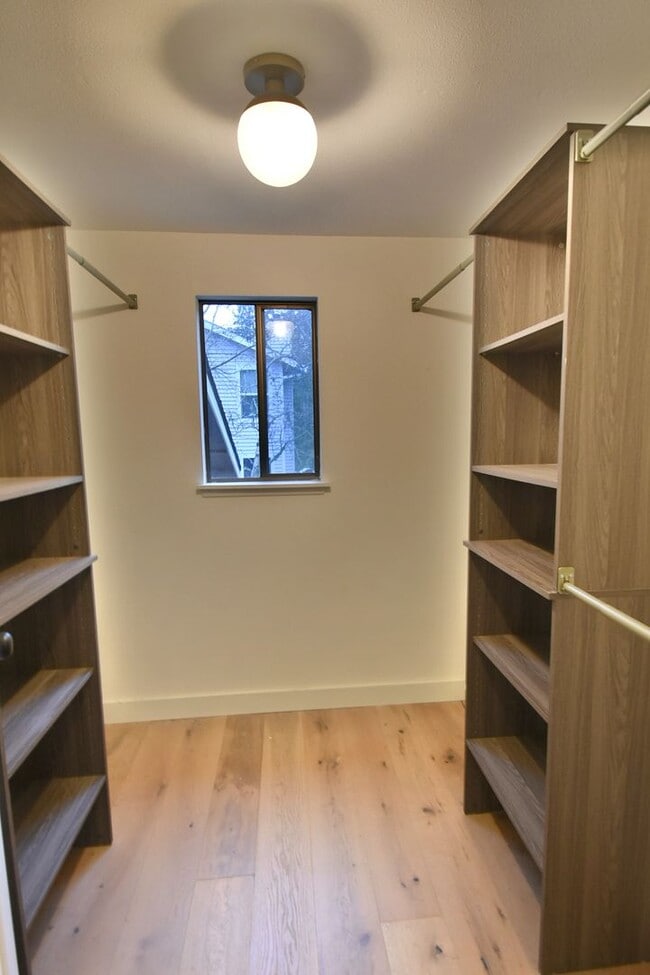 Building Photo - 4bd/3ba Mukileto House