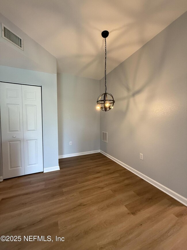 Building Photo - 440 S Villa San Marco Dr