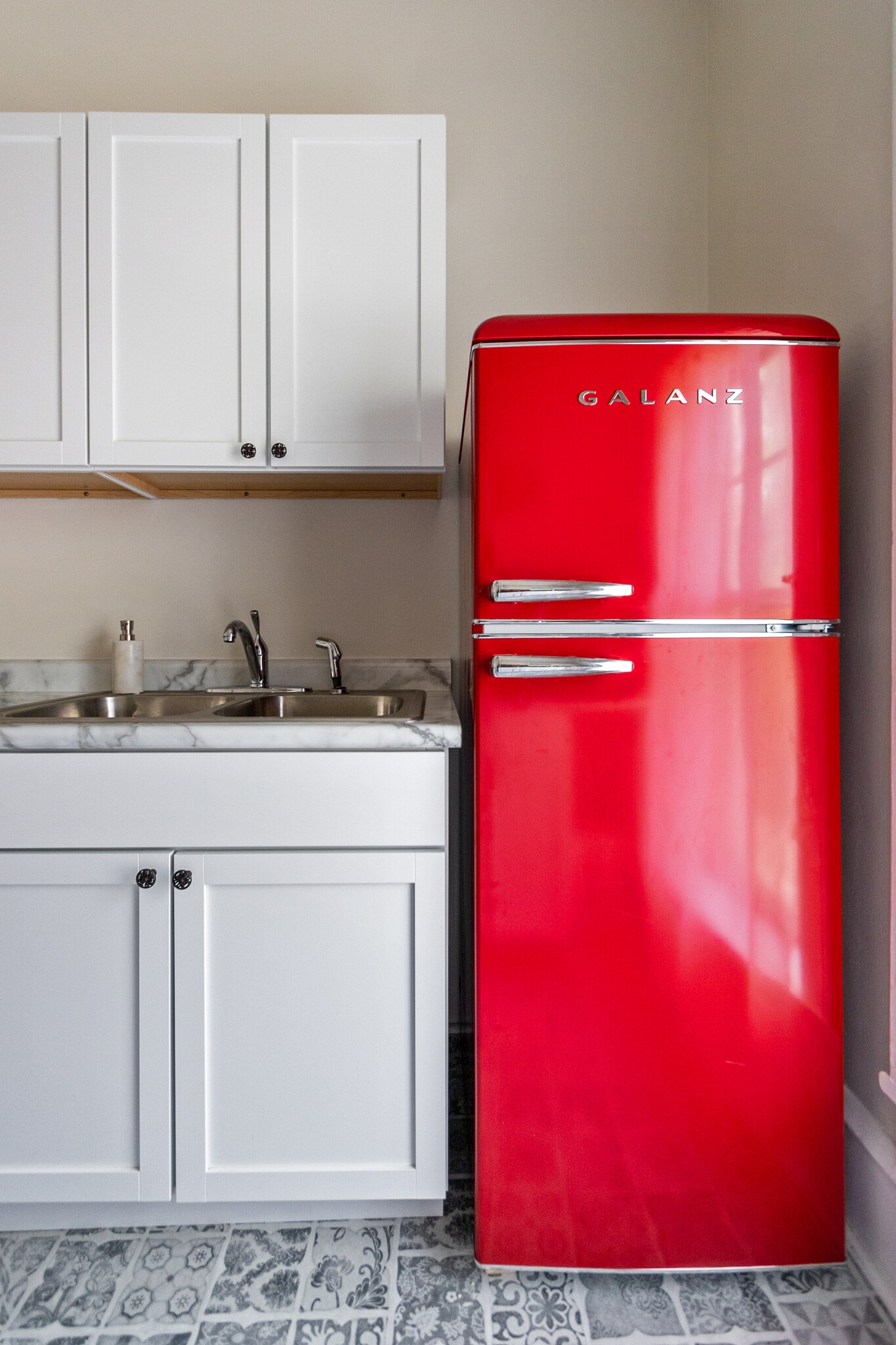 Building Photo - 601 S Walnut St