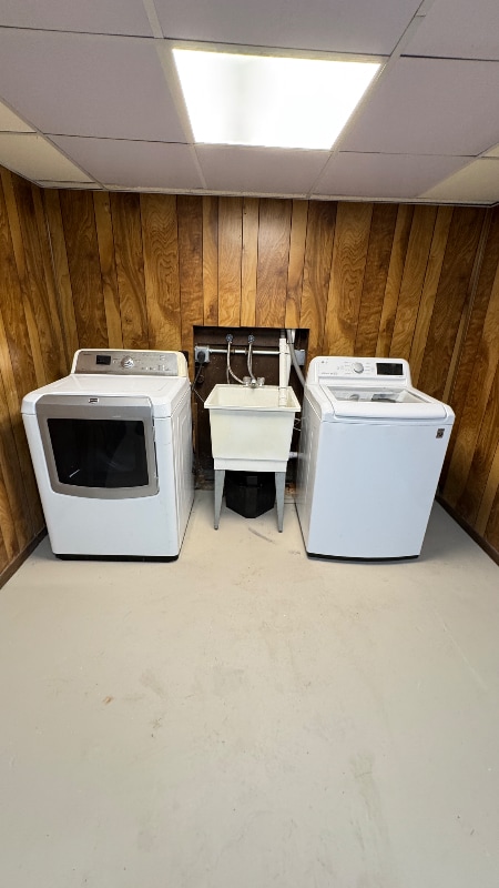 Building Photo - 412 Western Cir