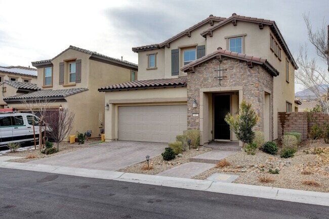 Building Photo - Gated Summerlin Gem | 4 Bed | 3.5 Bath- AVAIL- 8/7/26