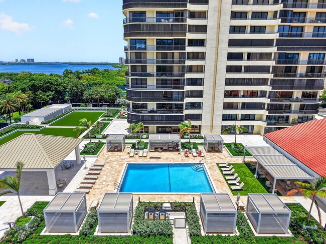Building Photo - 4000 N Ocean Dr