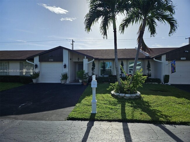 Building Photo - 15700 Bottlebrush Cir
