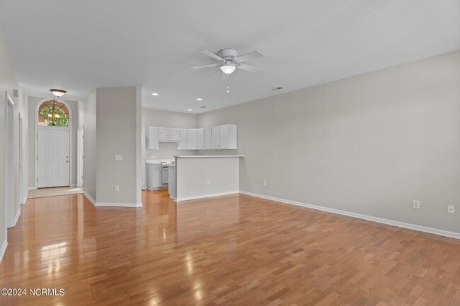 Building Photo - 903 Shelton Ct