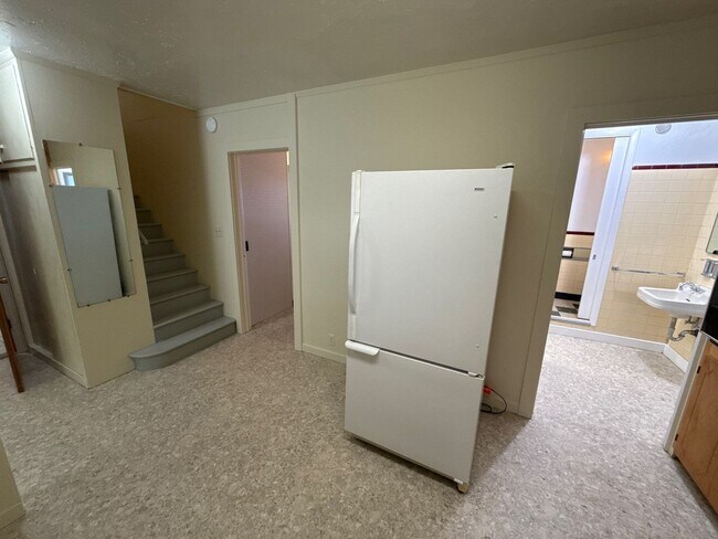 Building Photo - 1947 Marion St SE