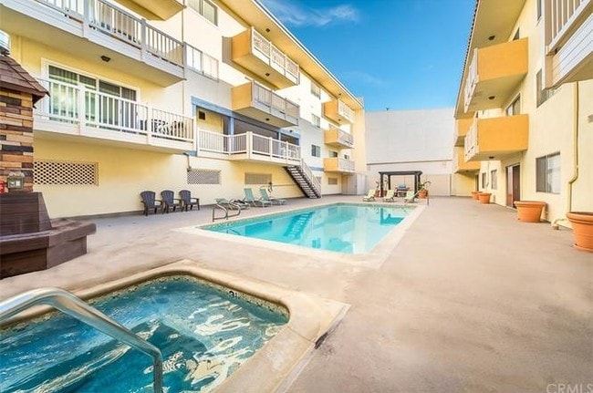 Pool Area - 1707 Pacific Coast Hwy