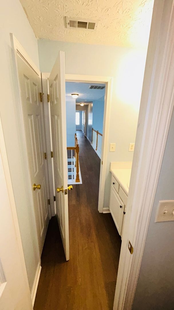 Building Photo - 1818 Pinehurst View Ct SW