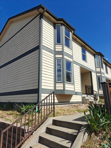 Primary Photo - 3130 W 38th Ave