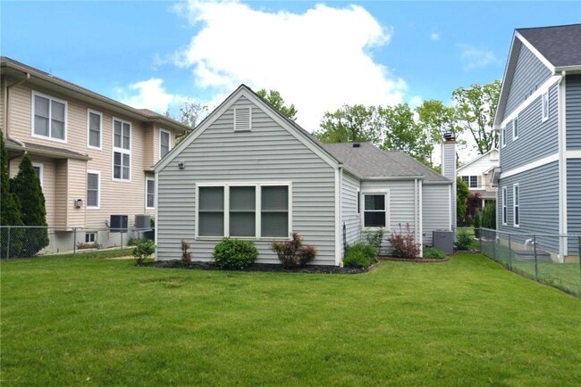 Building Photo - 913 Cleveland Ave