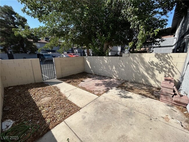 Building Photo - 3417 Civic Center Dr