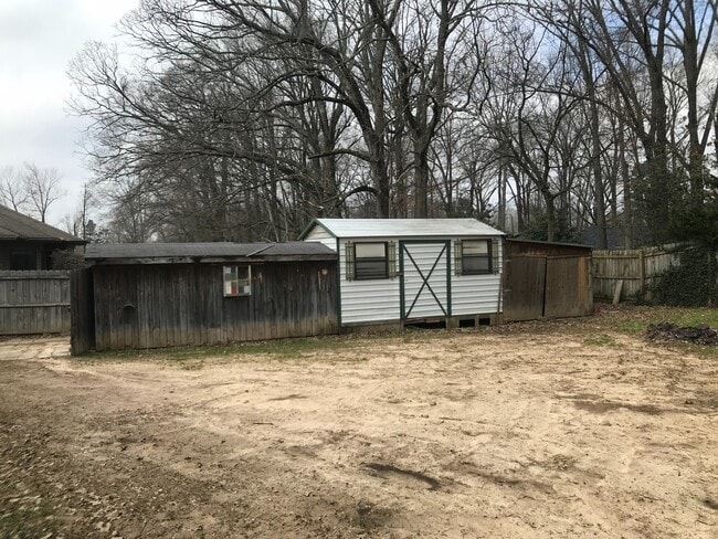 Building Photo - 24 Country Village Cir