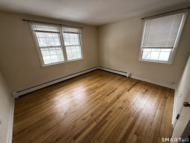 Building Photo - 30 Toilsome Ave