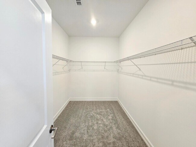 Building Photo - Annual Rental in Stonegate Preserve – Brand-New 3 Bedroom, 2.5 Bath Home with Loft, Main-Level Pr...
