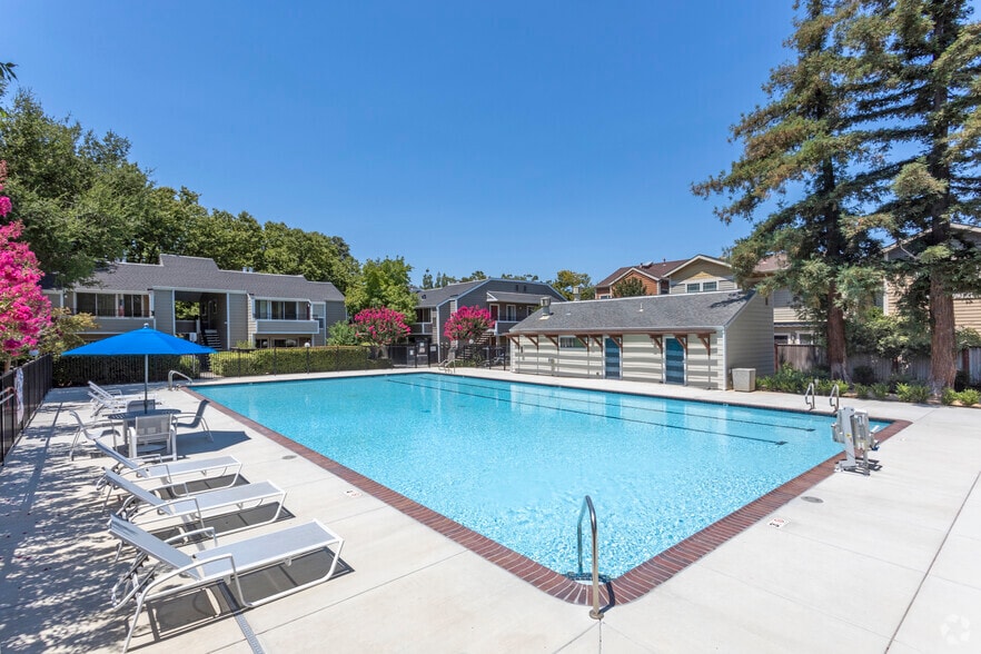 Clearwater Apartments 4141 Cowell Blvd Davis CA 95618 Apartment Finder