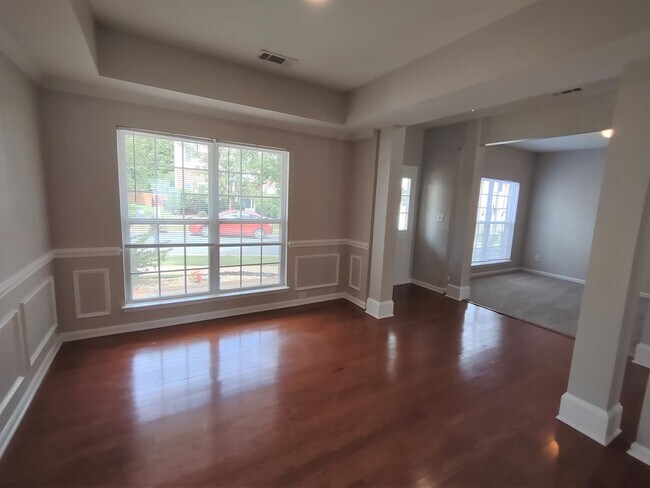 Building Photo - Beautiful Home located in the McCoy Crossing Community!
