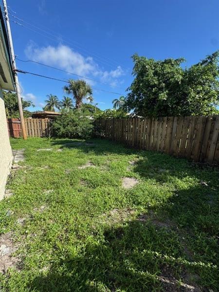 Building Photo - 1767 NE 49th Ct