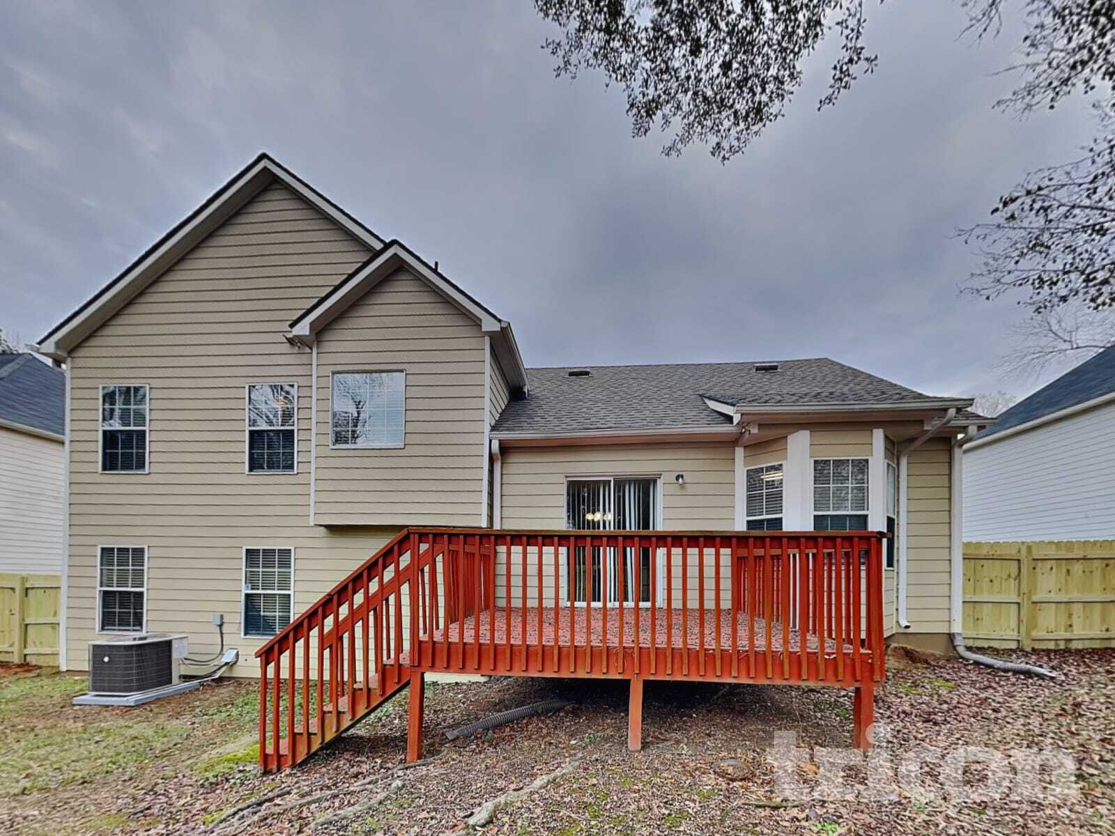 Building Photo - 5005 Hyacinth Ln