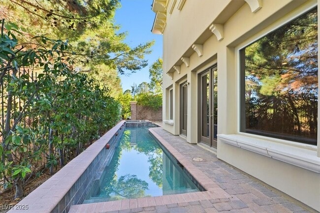 Building Photo - 12056 Royal Dolnoch Ct