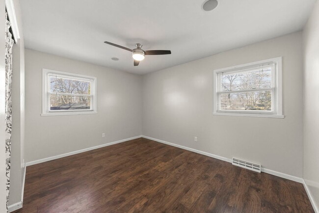 Building Photo - 1614 Lucylle Ave